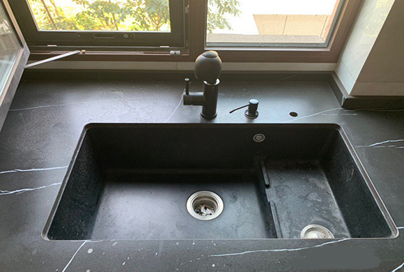 水槽台下盆的安装与维修